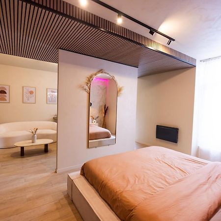 Harmony Room Suite Avec Balneo Angers Exteriör bild