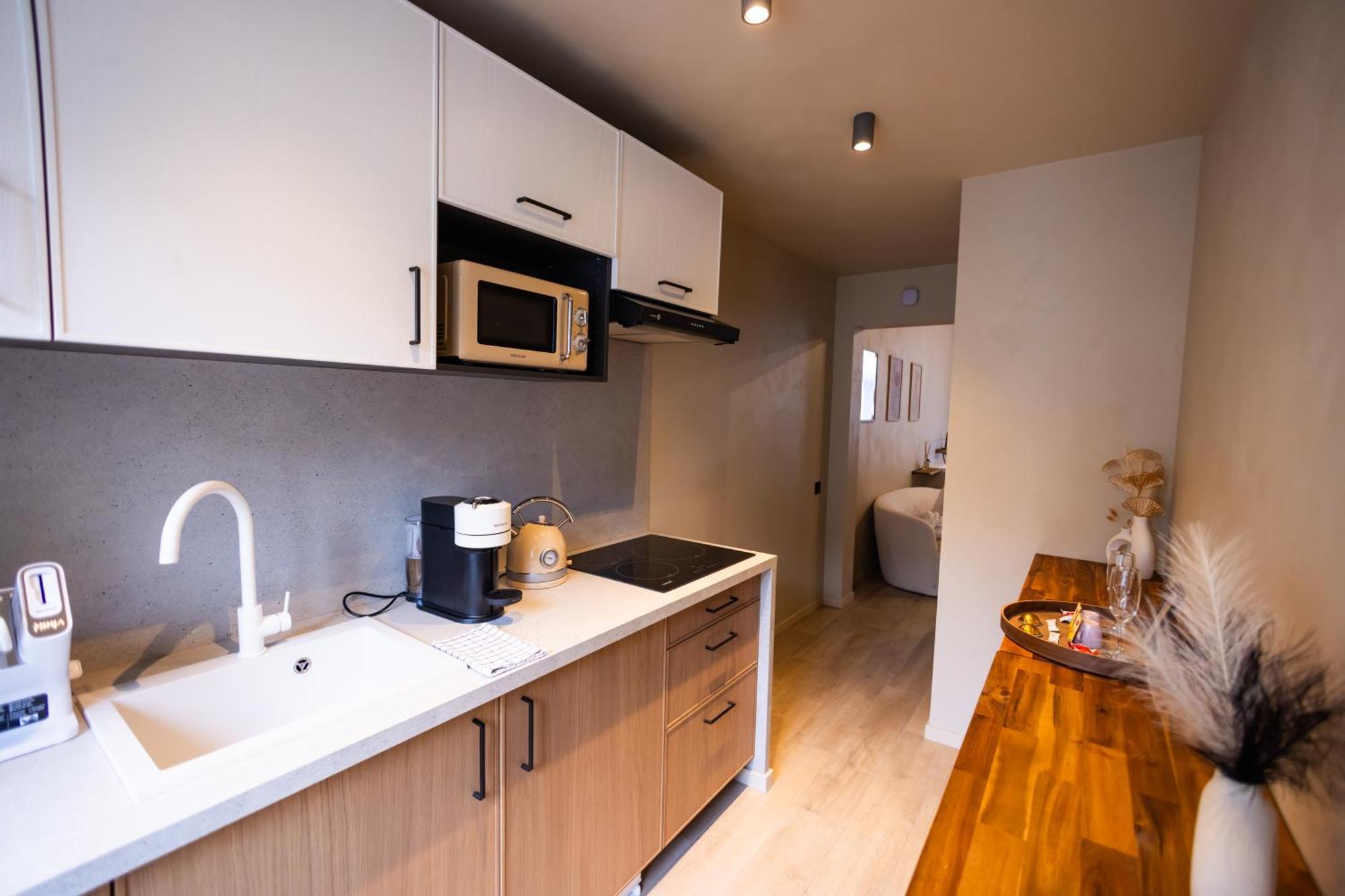 Harmony Room Suite Avec Balneo Angers Exteriör bild